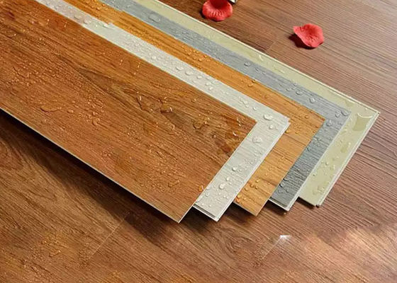 η συναρμολόγηση πατωμάτων 4mm 3.5mm χτυπά 4mm που το βινυλίου SPC χτυπά τα εσωτερικά κεραμίδια δαπέδων