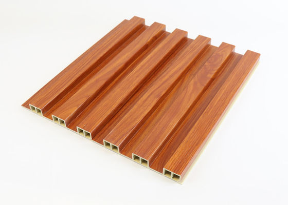 Η ξύλινη Louver σιταριού επιτροπή τοίχων Wpc 195 * 25 * 2900mm στεγανοποιεί για την εσωτερική διακόσμηση