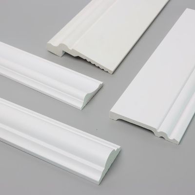 PVC CP διακοσμητικός περιζώνοντας πινάκων άσπρος τοίχος Baseboard 2.8m σχεδίου δαπέδων ξύλινος
