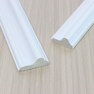 PVC CP διακοσμητικός περιζώνοντας πινάκων άσπρος τοίχος Baseboard 2.8m σχεδίου δαπέδων ξύλινος