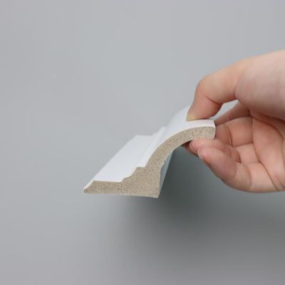 PVC CP διακοσμητικός περιζώνοντας πινάκων άσπρος τοίχος Baseboard 2.8m σχεδίου δαπέδων ξύλινος