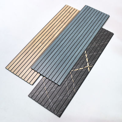 Πίνακας τοίχου PVC με φλουτίδα Πίνακα PVC πυρόστακτο Ελαφρύ τοίχο PVC για εσωτερική διακόσμηση Πίνακας τοίχου PVC χονδρικής πώλησης Εύκολη εγκατάσταση