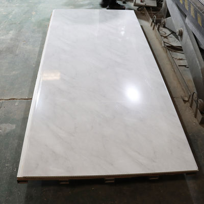 Πίνακες ντουζιέρας PVC ασφαλείας με υφή κατά γλιστρίματος για το σχεδιασμό οικογενειακού μπάνιου