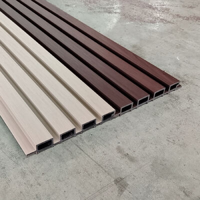 Υψηλής ποιότητας εξωτερικό πίνακα τοίχου WPC εξωτερικό αδιάβροχο σύνθετο ξύλινο πλαστικό για διακόσμηση κτιρίων