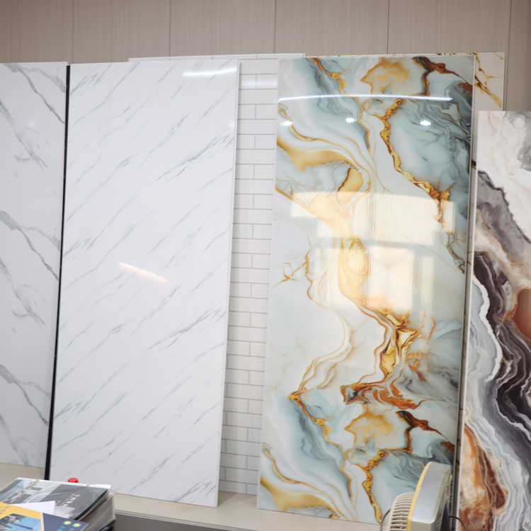 Υψηλής ποιότητας επιφάνειες PVC για τοίχους του μπάνιου Αντιστρέψιμες σε γρατζουνιές