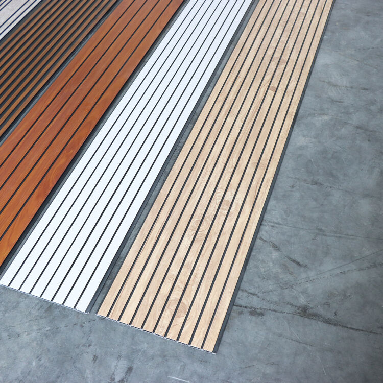 ανθεκτικό στην υγρασία, εύκολο στην εγκατάσταση πάνελ τοίχου με αυλακωτό PVC για διακόσμηση τοίχων οροφής Modern Interiors