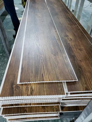Αλεξίπυρη PVC διακοσμητική επένδυση τοίχων ανώτατης επιτροπής πλαστική για το εγχώριο λουτρό