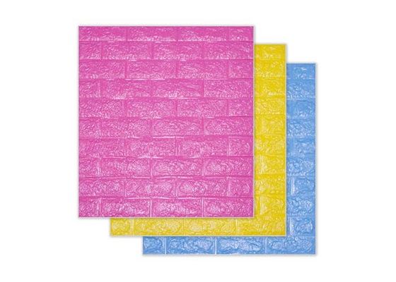 Λευκές επιτροπές τοίχων PE 70x77cm τρισδιάστατη αυτοκόλλητη ετικέττα τοίχων αφρού PE για την εγχώρια διακόσμηση